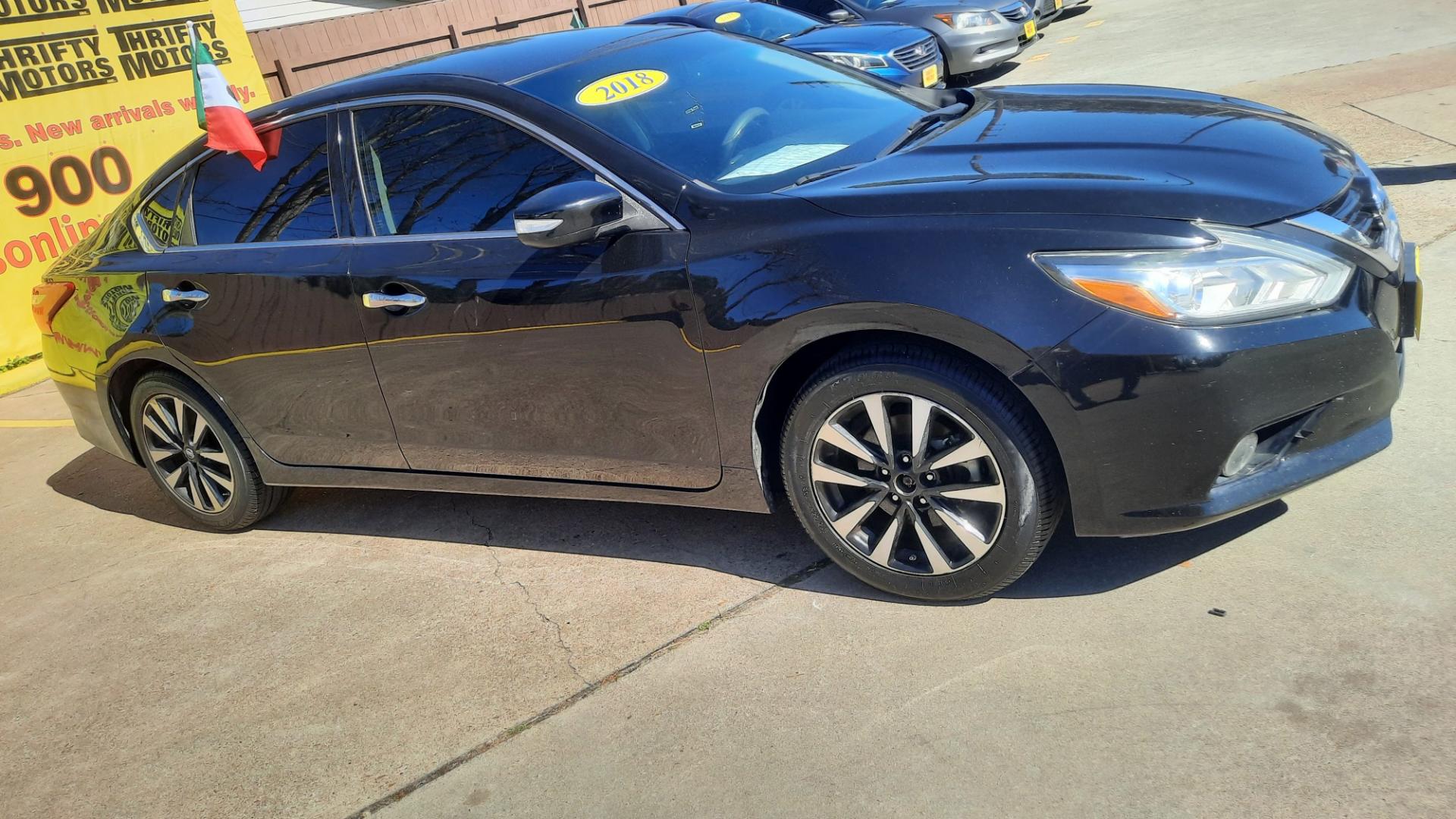 2018 Nissan Altima (1N4AL3AP6JC) , located at 16710 Clay Rd., Houston, TX, 77084, (281) 859-7900, 29.834864, -95.656166 - Photo#1